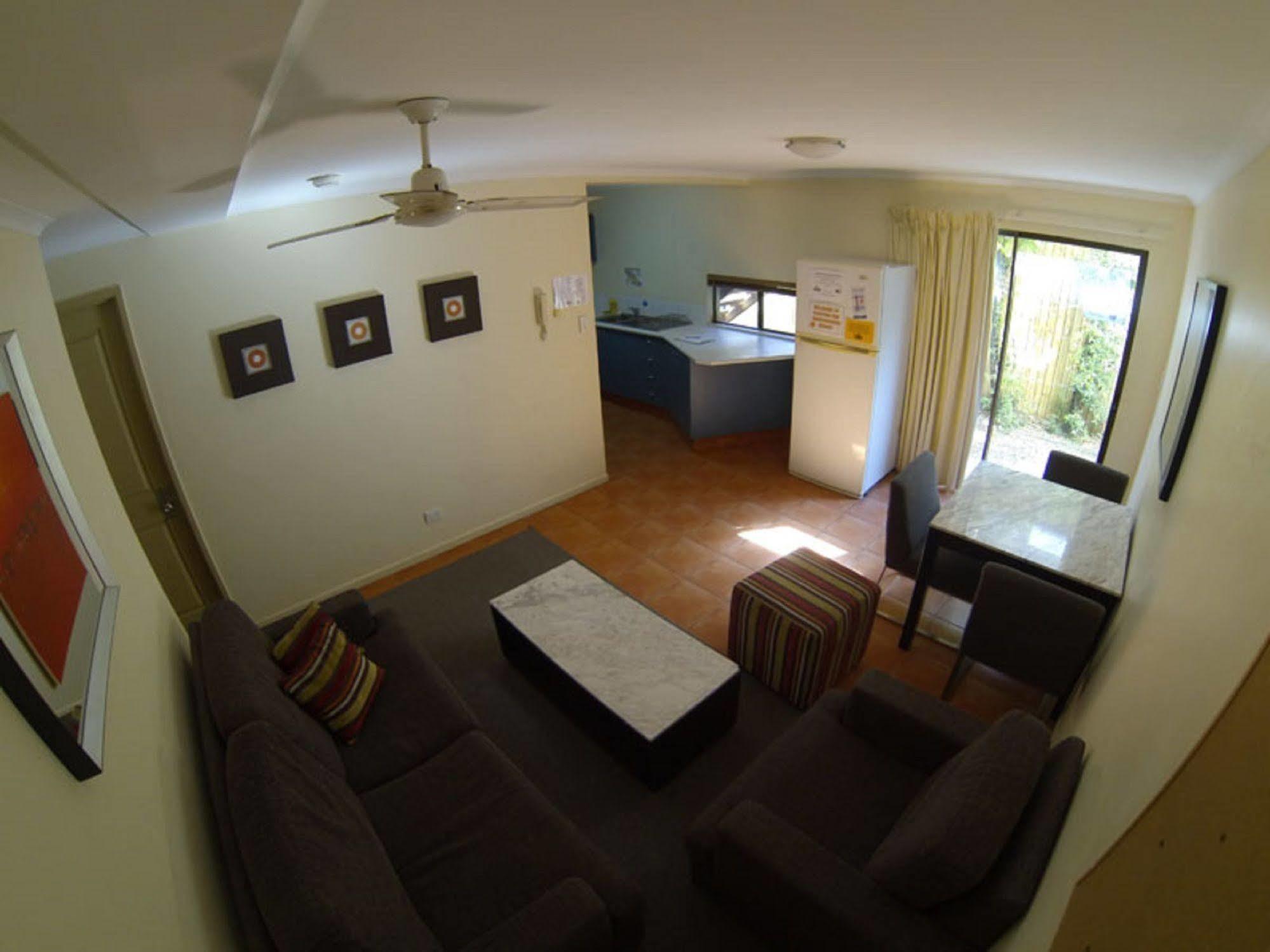 Sleeping Inn Backpackers Resort غولد كوست المظهر الخارجي الصورة