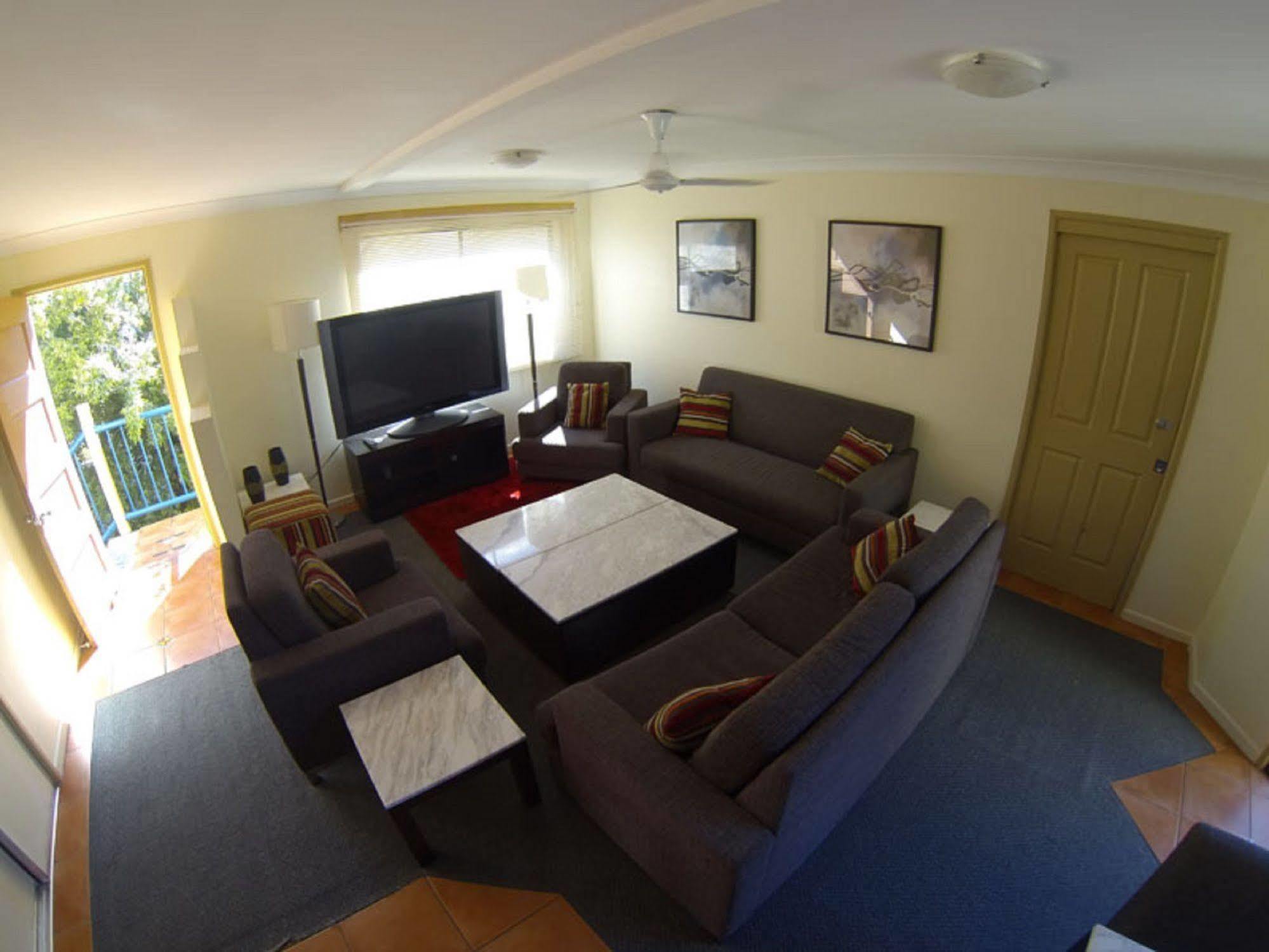 Sleeping Inn Backpackers Resort غولد كوست المظهر الخارجي الصورة