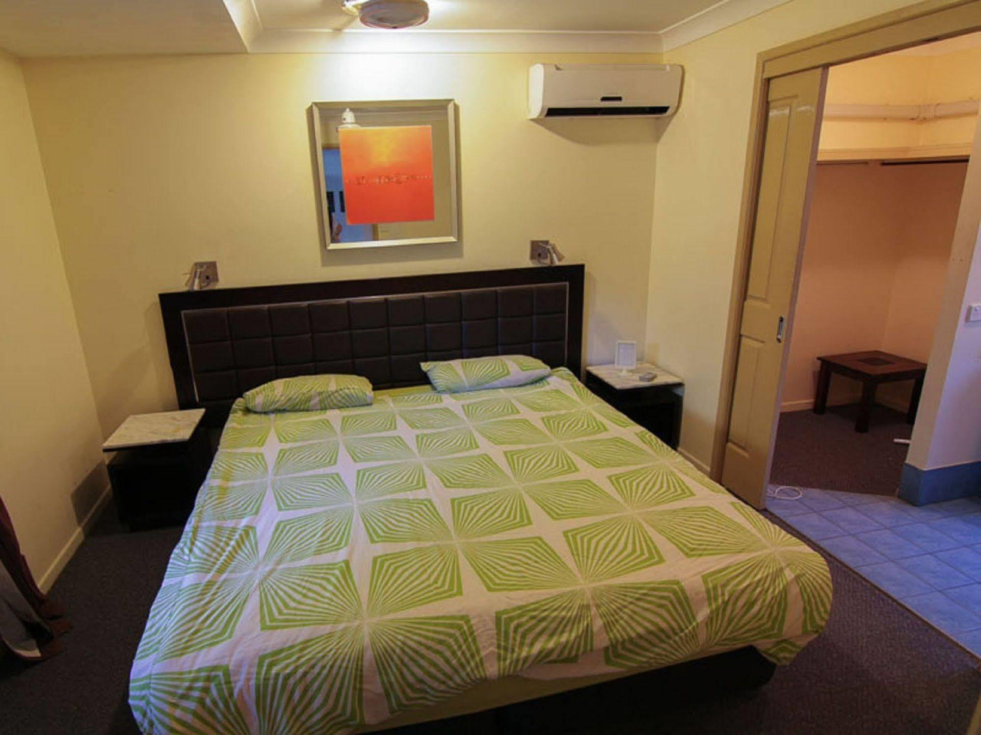 Sleeping Inn Backpackers Resort غولد كوست المظهر الخارجي الصورة